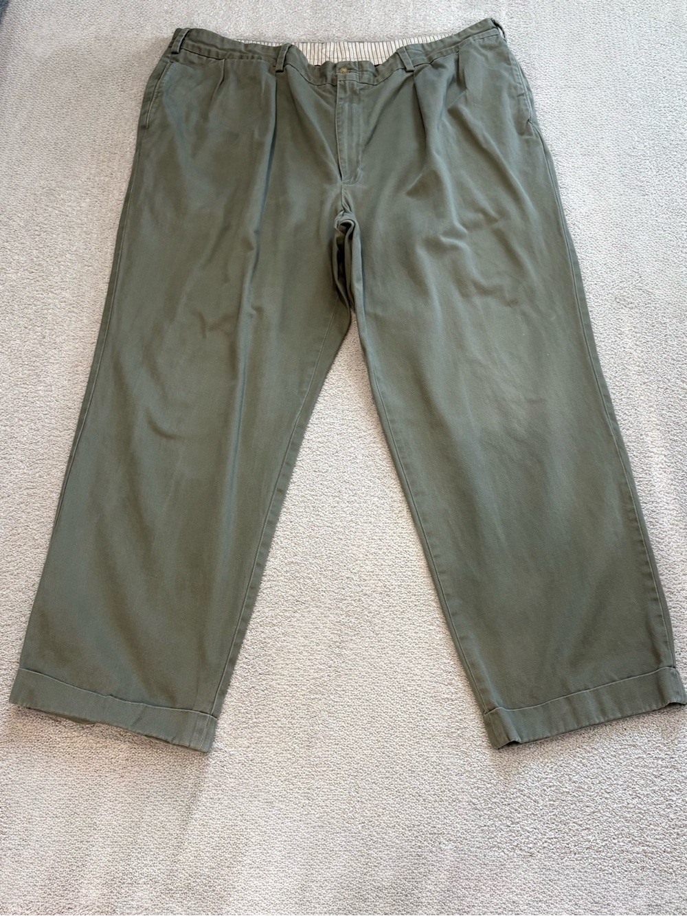 Bills Khakis Olive Pleated Cuffed Relaxed Fit Twill Pants Men 46 X32 100% Cotton